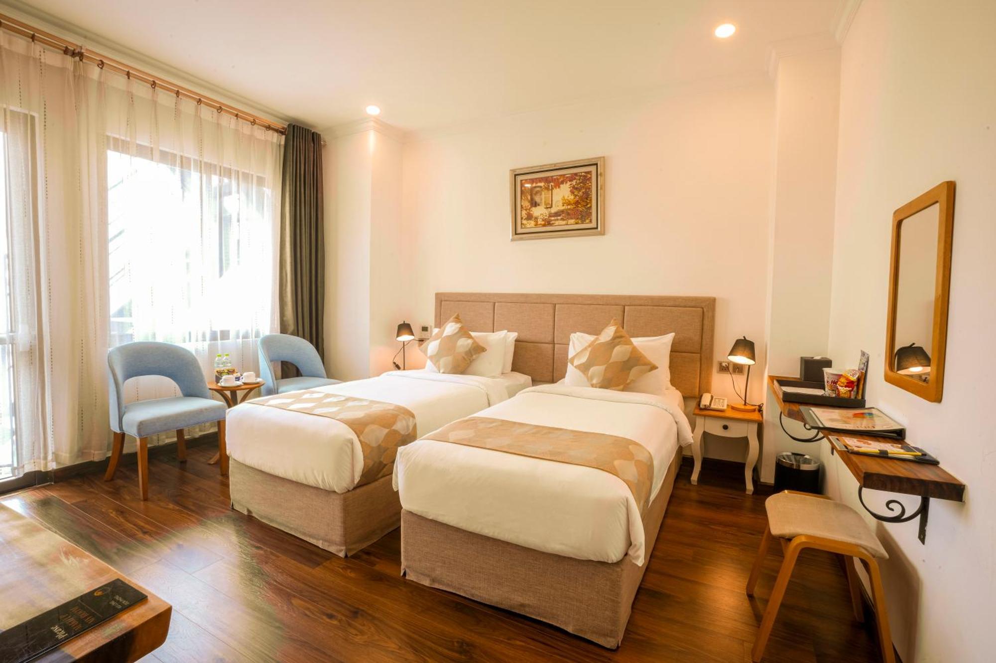 Nesta Hotel Saigon Хошимин Экстерьер фото