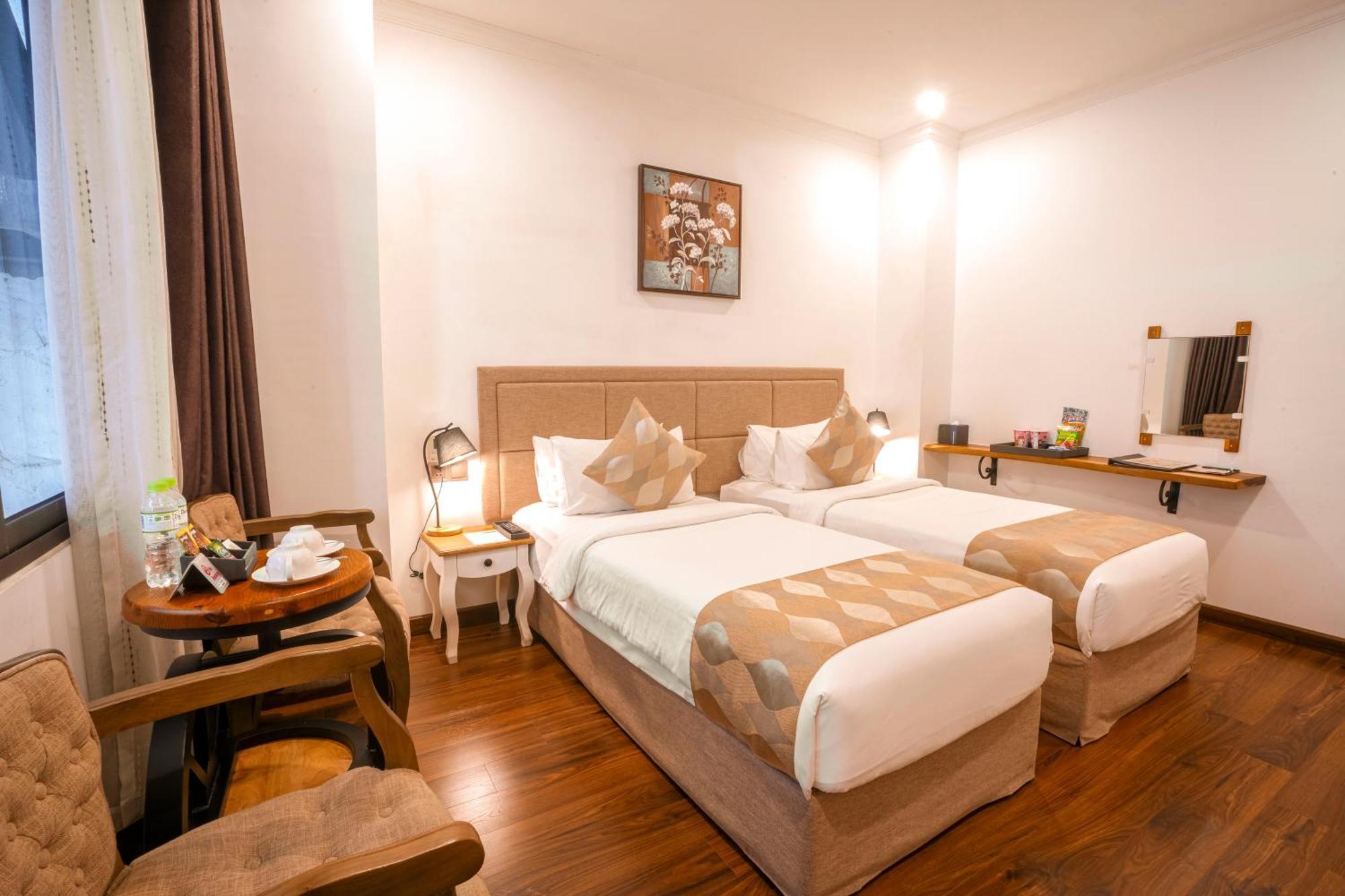 Nesta Hotel Saigon Хошимин Экстерьер фото