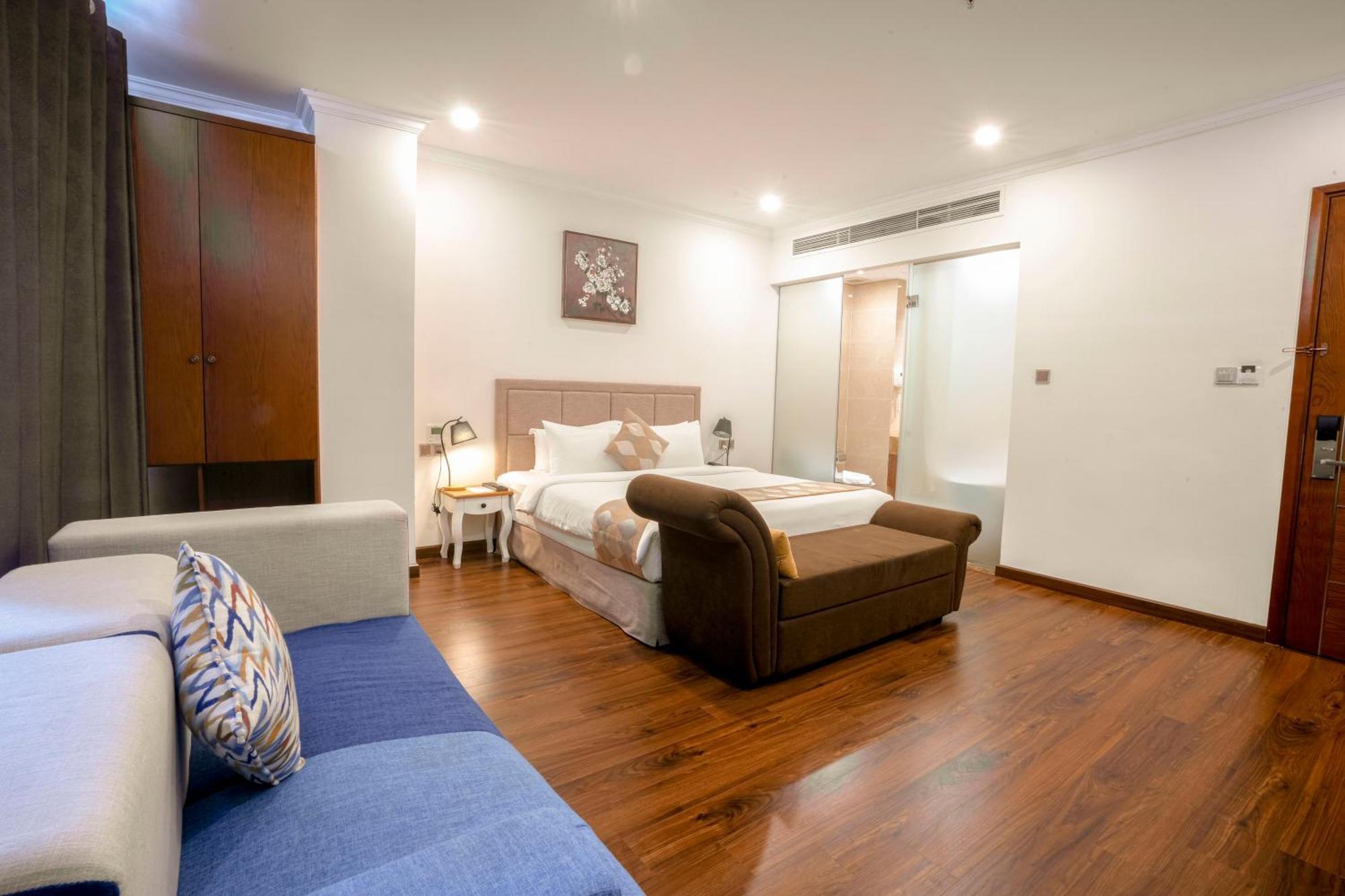 Nesta Hotel Saigon Хошимин Экстерьер фото