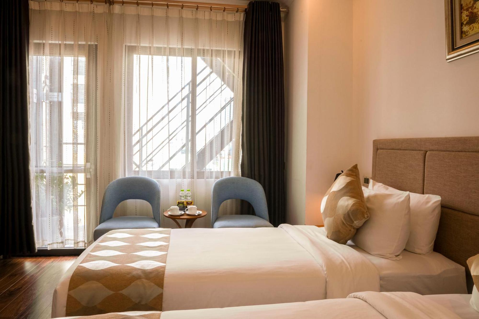 Nesta Hotel Saigon Хошимин Экстерьер фото