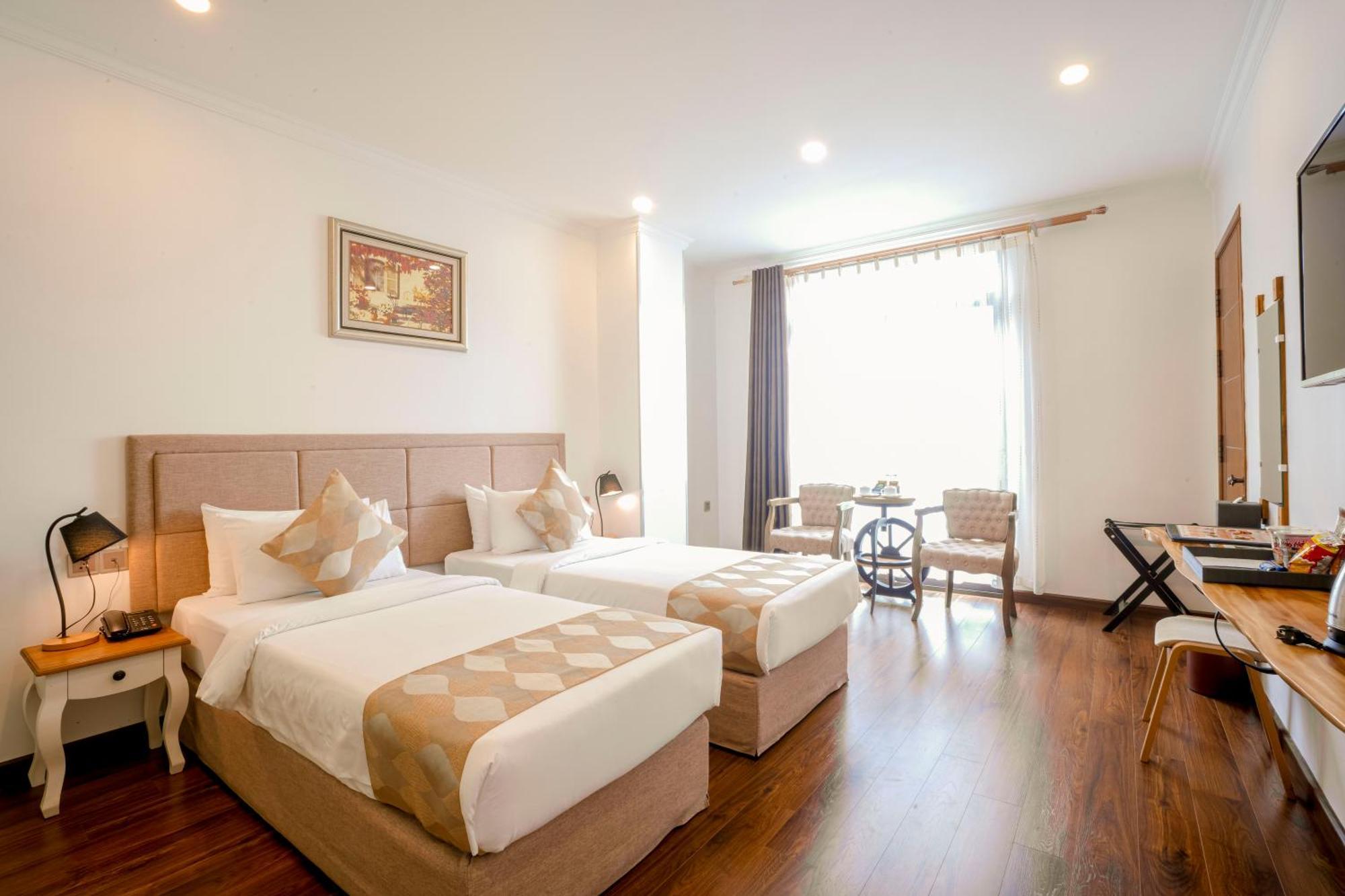Nesta Hotel Saigon Хошимин Экстерьер фото