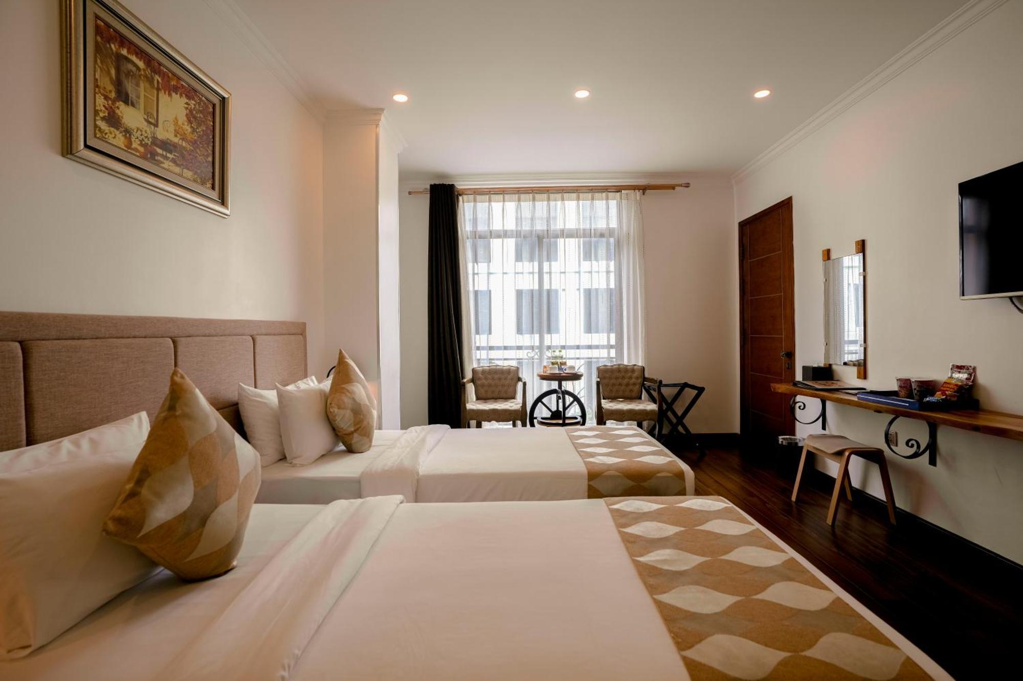 Nesta Hotel Saigon Хошимин Экстерьер фото